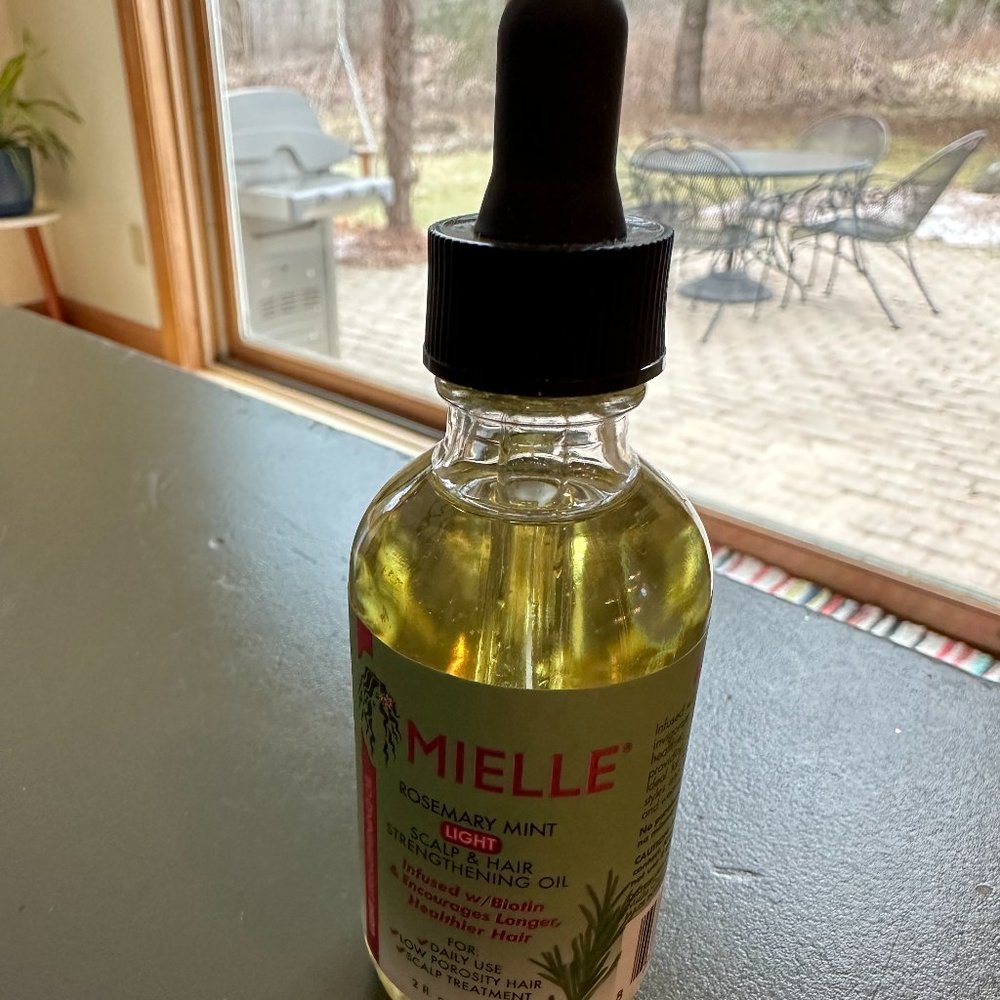 Mielle Rosemary Mint Oil